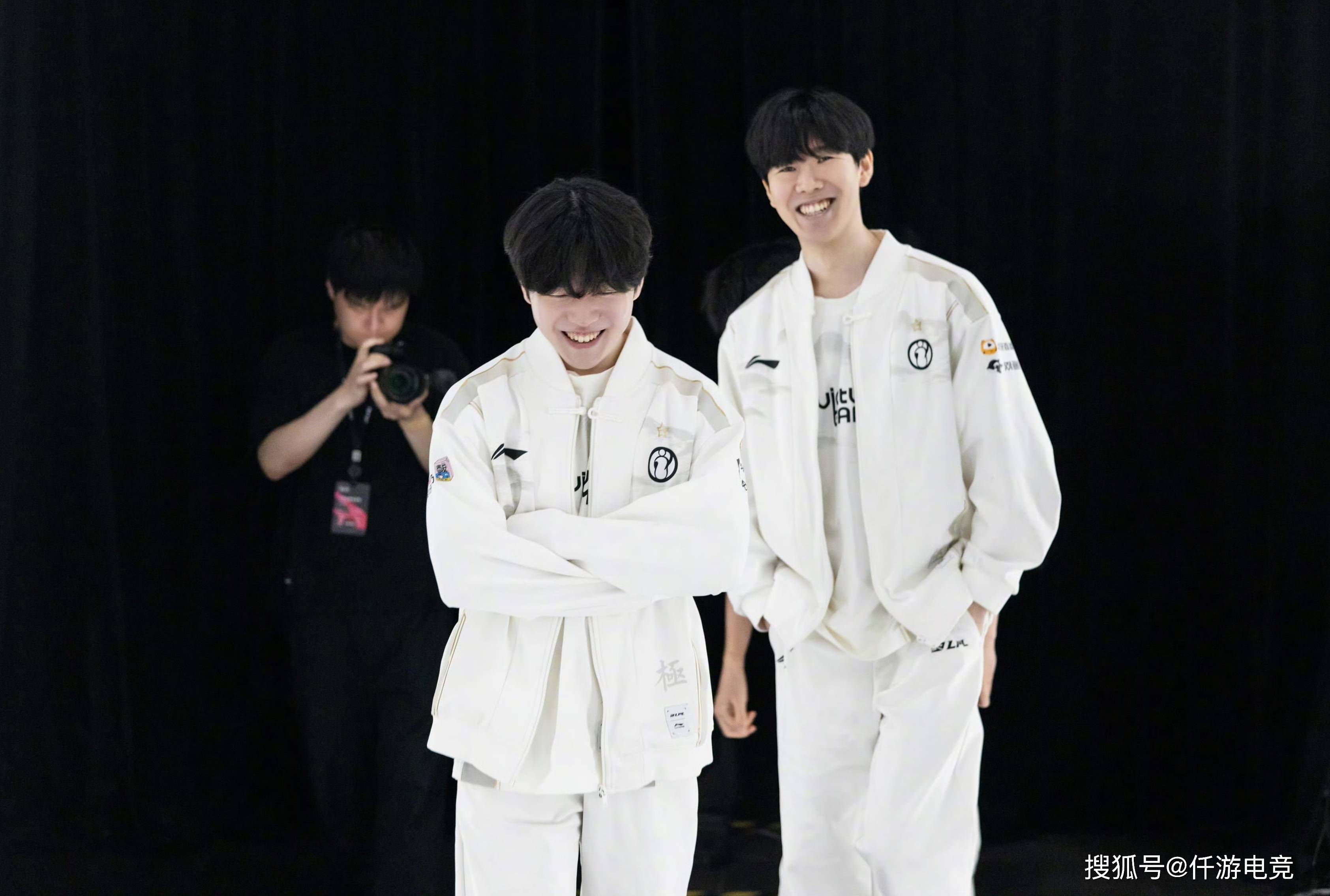 赛中胜出 赛中胜出