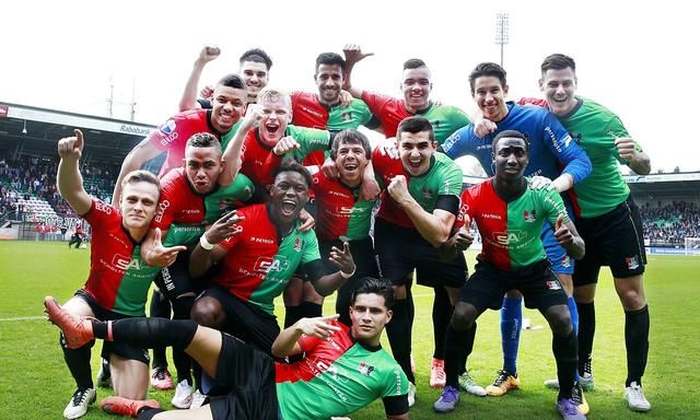 以及占据绝 以及占据绝