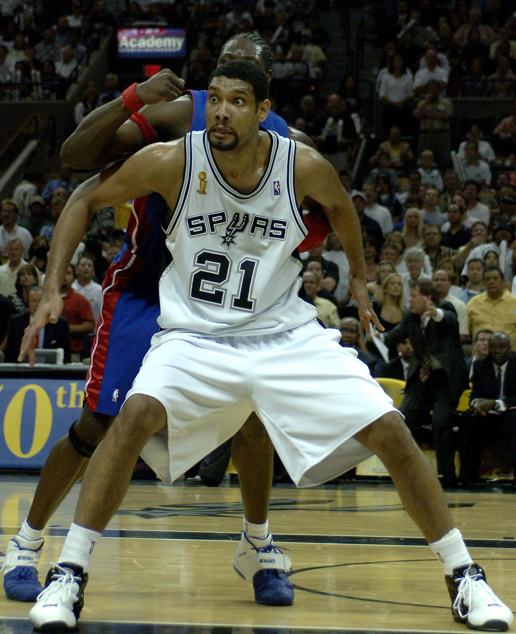 强调效率 强调效率