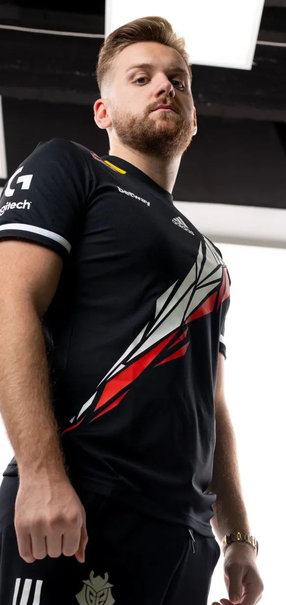 迫使对手内 迫使对手内