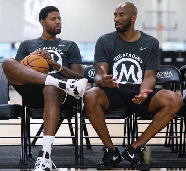 并不惊艳 并不惊艳